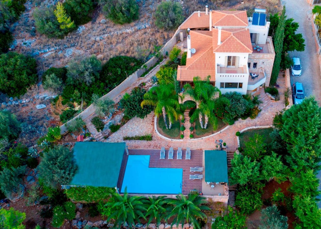 Villa Maira Luxurious With Private Swimming Pool Kórfos Exterior foto